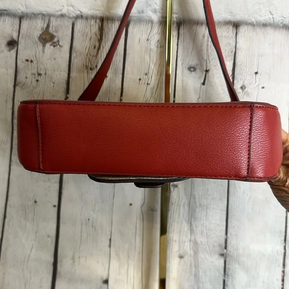 Nwot Small red shoulder bag with front pocket - Picture 4 of 6